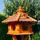 DARLUX Vogel Futter Haus L Sechseck Holz Vogelhaus Futterstelle Braun/ Rot Garten Vogelfutterhaus Wetterfest