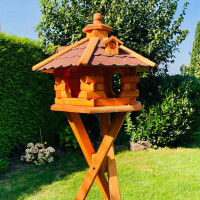DARLUX Vogel Futter Haus L Sechseck Holz Vogelhaus mit Ständer Braun/ Rot Garten Vogelfutterhaus Wetterfest