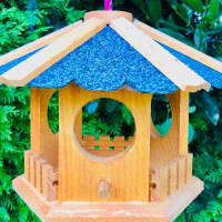 DARLUX Sechseck Vogel Futter Haus  Futterstelle Vogelhaus Hängend Braun/ Blau