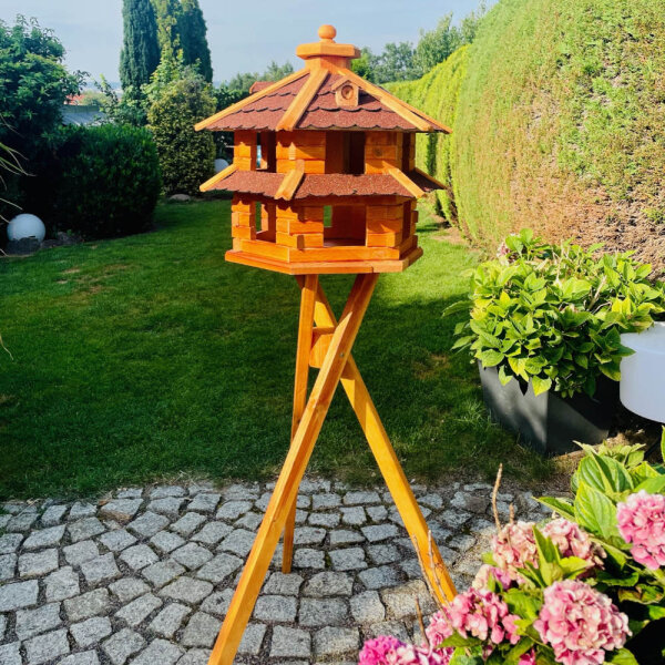 DARLUX Vogelvilla XL Futterstelle Sechseck Doppelstock Vogelhaus+Ständer Braun/ Rot  Garten Vogelfutterhaus Wetterfest