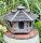 DARLUX Vogelfutterhaus XL Sechseck Vogelhaus aus Holz Dunkelbraun Futterstelle Vogelfutterhaus Wetterfest