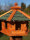 DARLUX Vogelfutterhaus M I Futterstelle I Sechseck Vogelhaus I aus Holz I Braun/ Grün I Garten I Vogelfutterhaus I Wetterfest