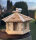 DARLUX Vogelfutterhaus L Futterstelle Sechseck Vogelhaus aus Holz Natur/Geflammt
