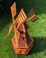 DARLUX Sechseck Garten-Windmühle aus Holz kugelgelagert Braun/Rot Höhe 95 cm