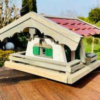 DARLUX Rechteckiges Vogel Futter Haus L Futterstelle aus Holz Vogelhaus Rotbraun