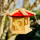 DARLUX Sechseck Holz Vogel Futter Haus S Ø 22 cm Futterstelle Hängend Natur / Rot Vogelhaus