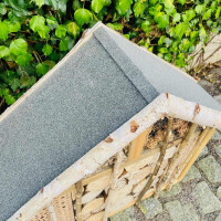 DARLUX Garten Holz Insektenhotel XXL Wildbienen-Nisthilfe Insektenhaus Naturbelassen Wetterfest Artgerecht nach NABU Produziert von Werkstätten für behinderte Menschen.
