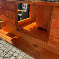 DARLUX Rechteckiges Vogelfutterhaus XL Futterstelle Vogelhaus+Ständer Braun/Grün