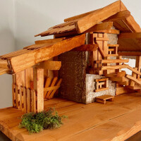DARLUX Weihnachts- Holz Krippe Dekoration Handgefertigt Holzschnitzerei Jahreszeitliche Dekoration