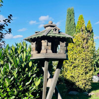 DARLUX Vogel Futter Haus L Futterstelle Sechseck Vogelhaus+ Ständer Braun/ Grün Vogelfutterhaus Wetterfest