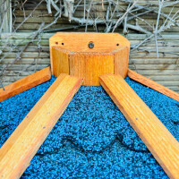 DARLUX Wand Vogelfutterhaus XL Vogelhaus Holz Futterstelle Hängend Braun, Blau Vogelfutterhaus Wetterfest