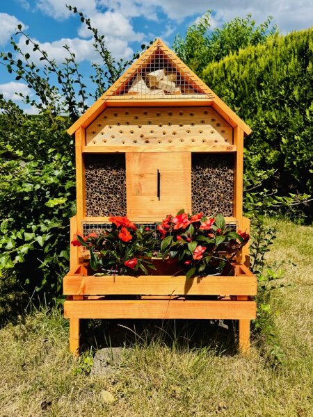 DARLUX Holz Insektenhotel XL Wildbienen Insektenhaus Blumenkasten Braun Holz