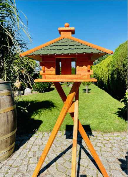 Grün mit Ständer
